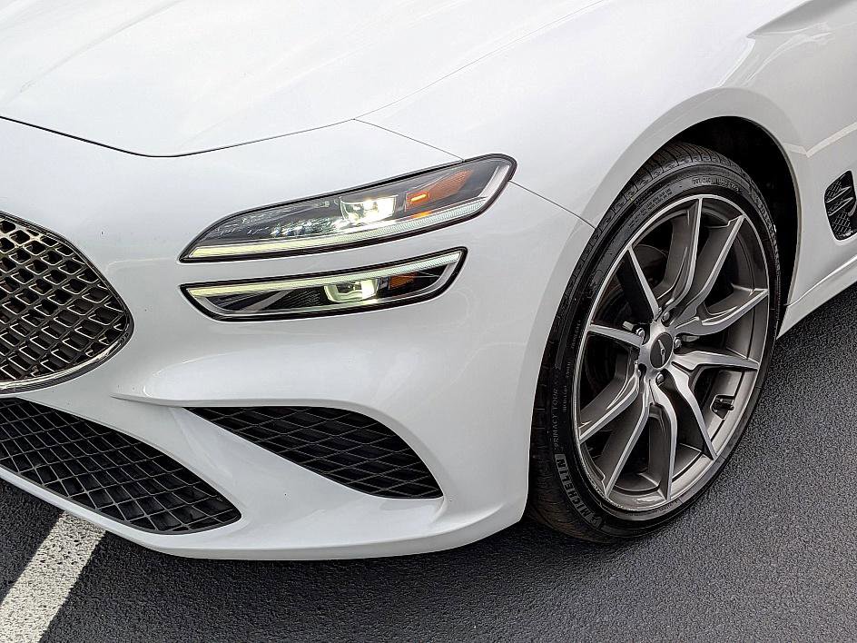 2023 Genesis G70 2.0T photo 9