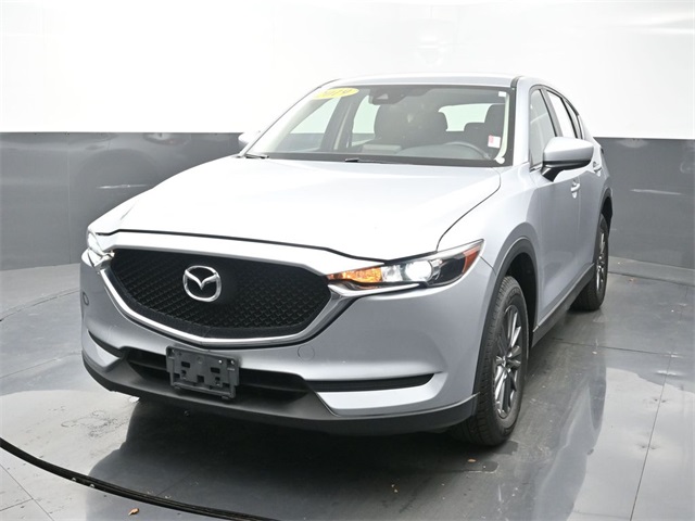 2019 Mazda CX-5 Sport's photo
