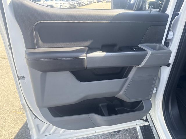 2024 Ford F-150 XLT photo 17