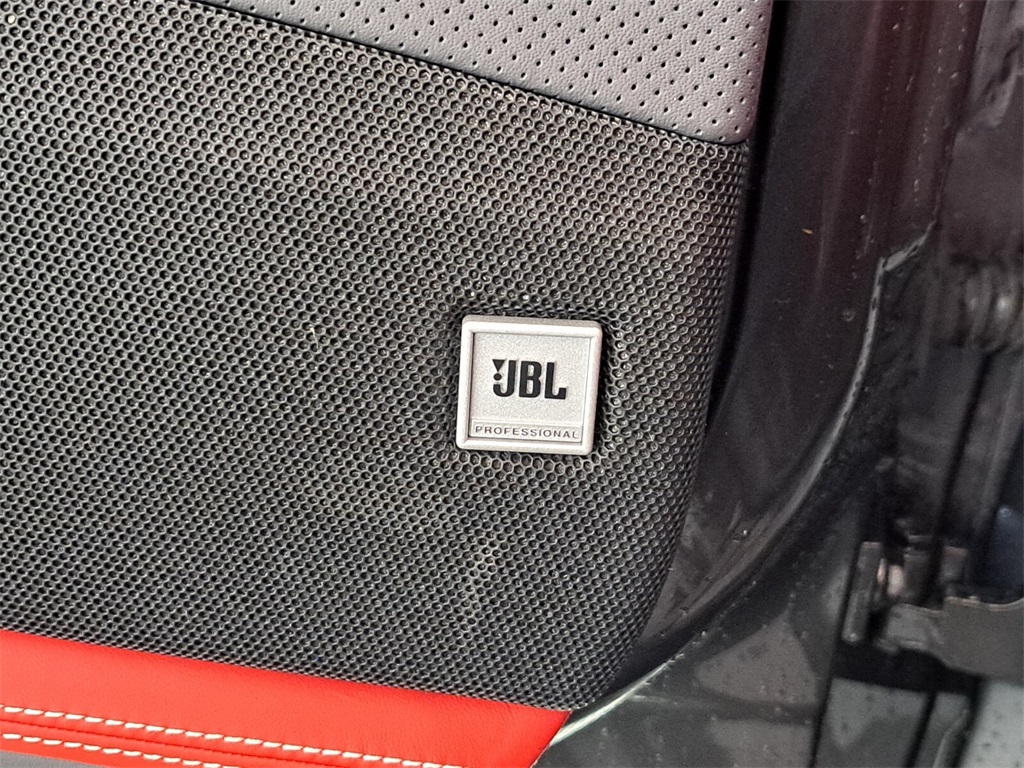 Certified Used 2022 Canna di Fucile Ferrari Base image 18