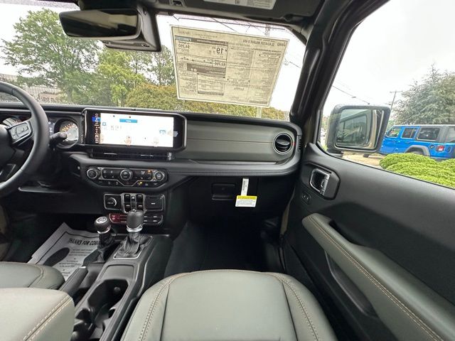 2025 Jeep Gladiator Mojave photo 27