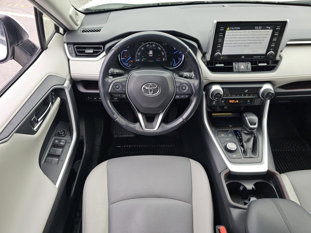 2019 Toyota RAV4 Hybrid Limited photo 3