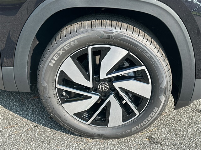 2026 Volkswagen Atlas SE Technology photo 11