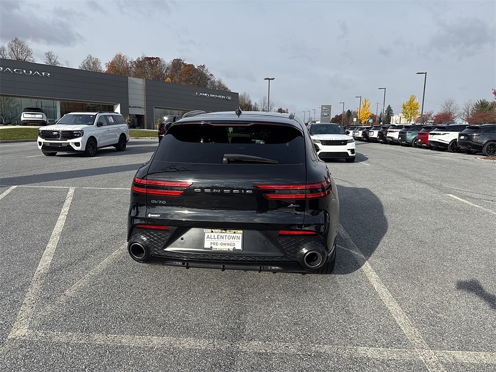 2023 Genesis GV70 2.5T photo 3