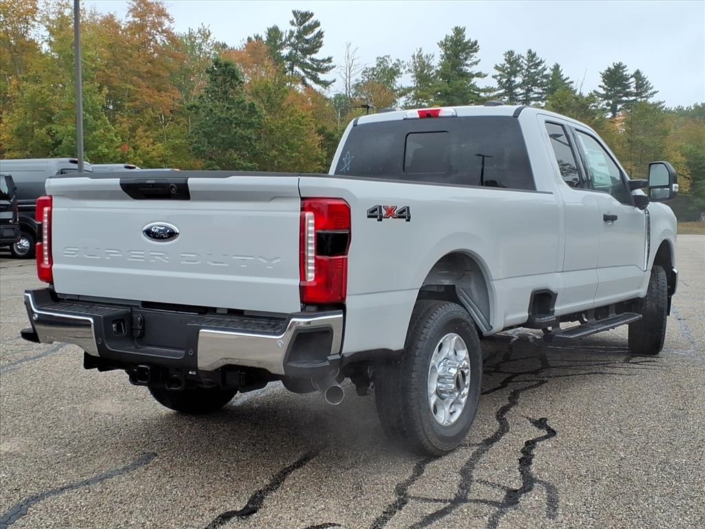 2026 Ford F-350 photo 3