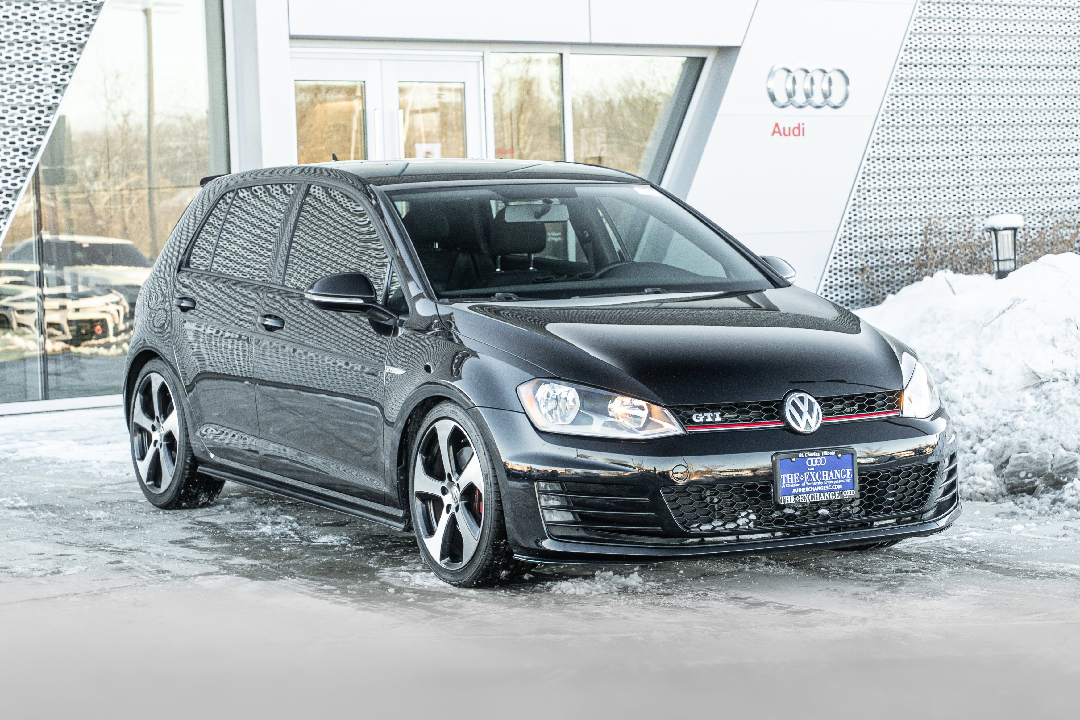 Used 2017 Volkswagen Golf GTI S with VIN 3VW4T7AU5HM058906 for sale in St. Charles, IL