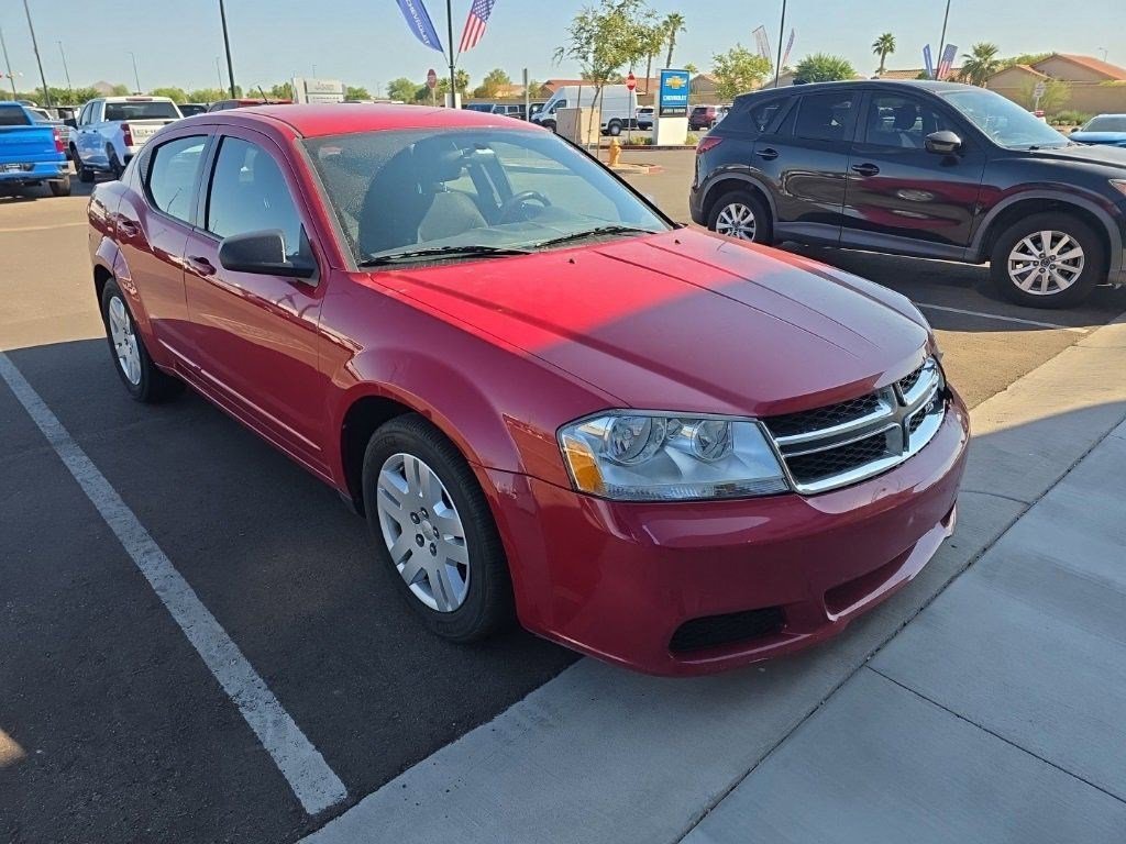 2012 Dodge Avenger SE photo 3