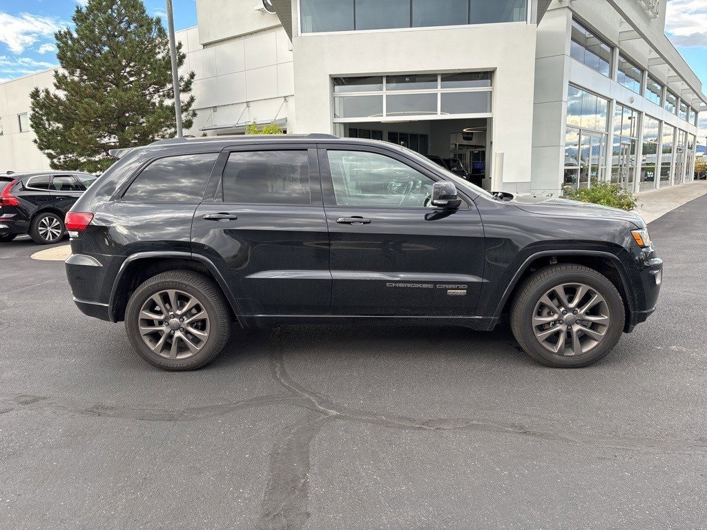 2017 Jeep Grand Cherokee Limited Anniversary Edition photo 6