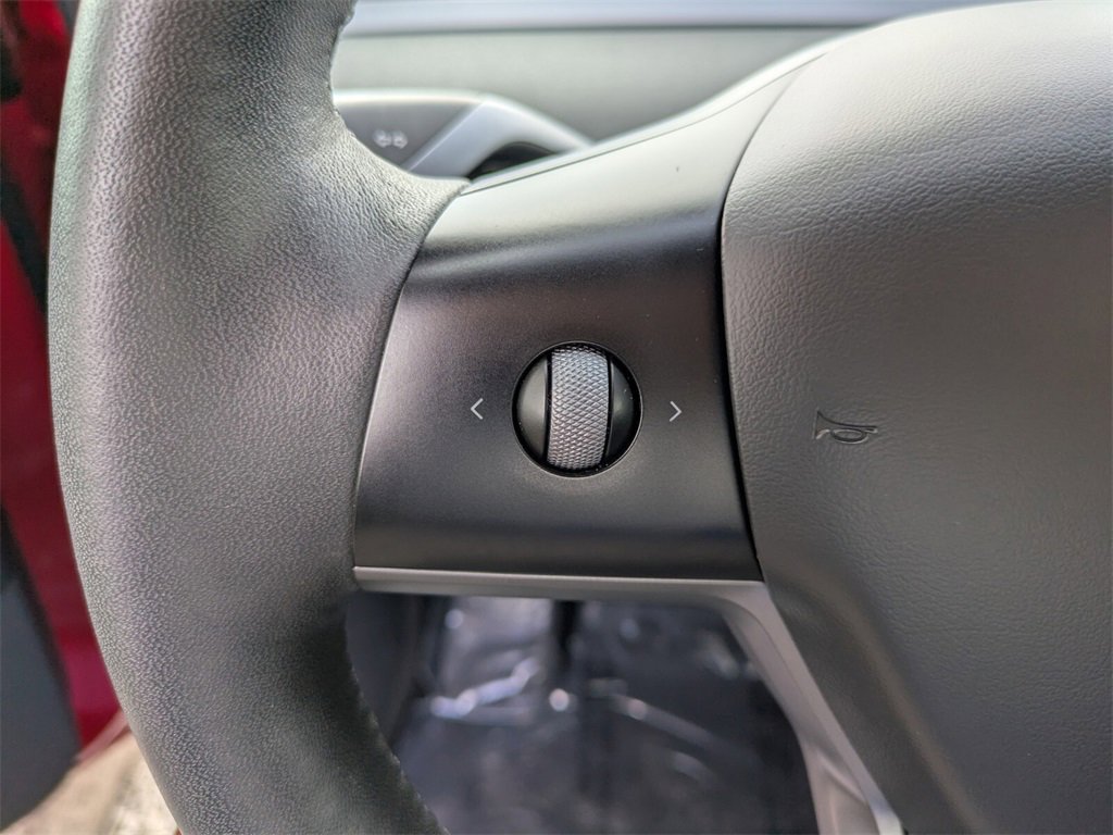 2021 Tesla Model Y Standard Range photo 21