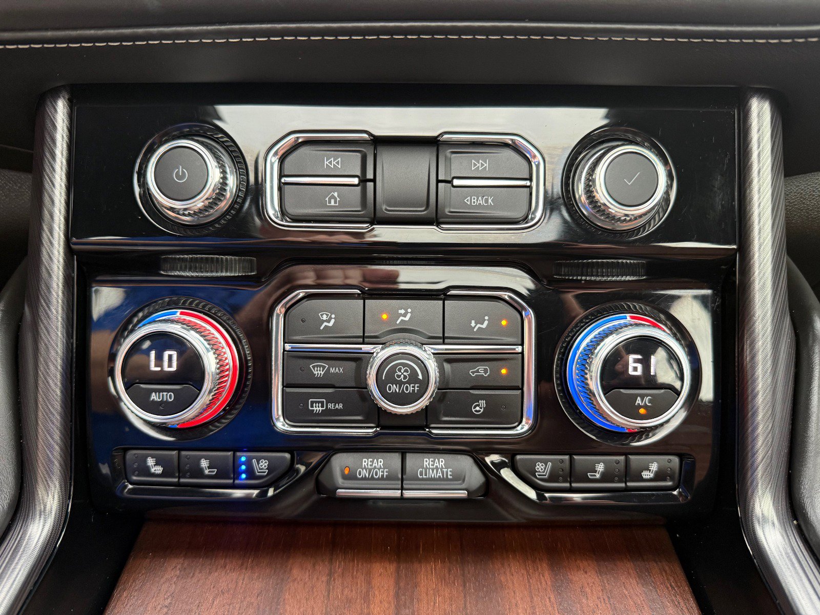 2023 Gmc Yukon Denali Ultimate photo 27