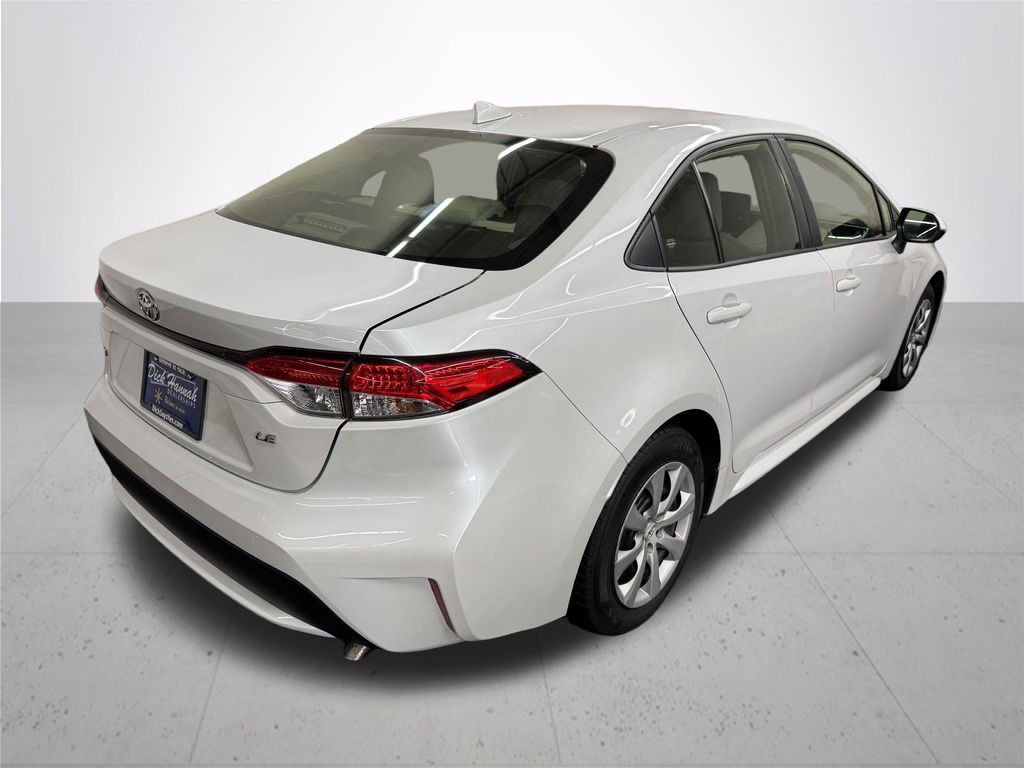 2022 Toyota Corolla LE photo 7