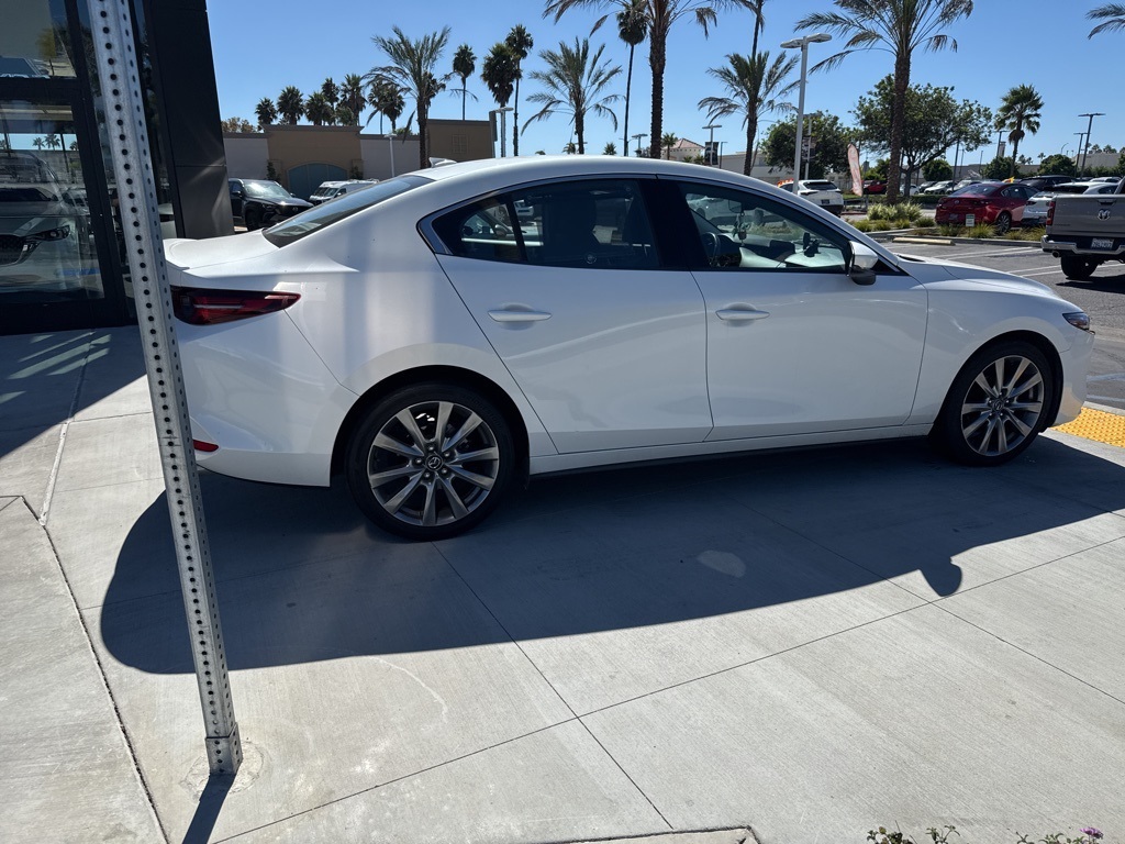 2021 Mazda Mazda3 Premium photo 24