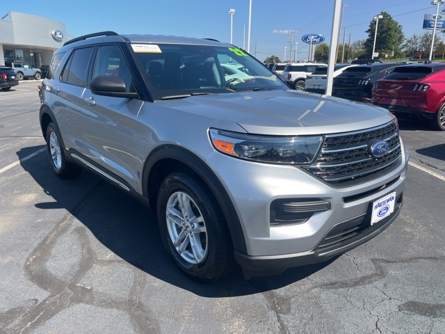 2022 Ford Explorer XLT photo 3