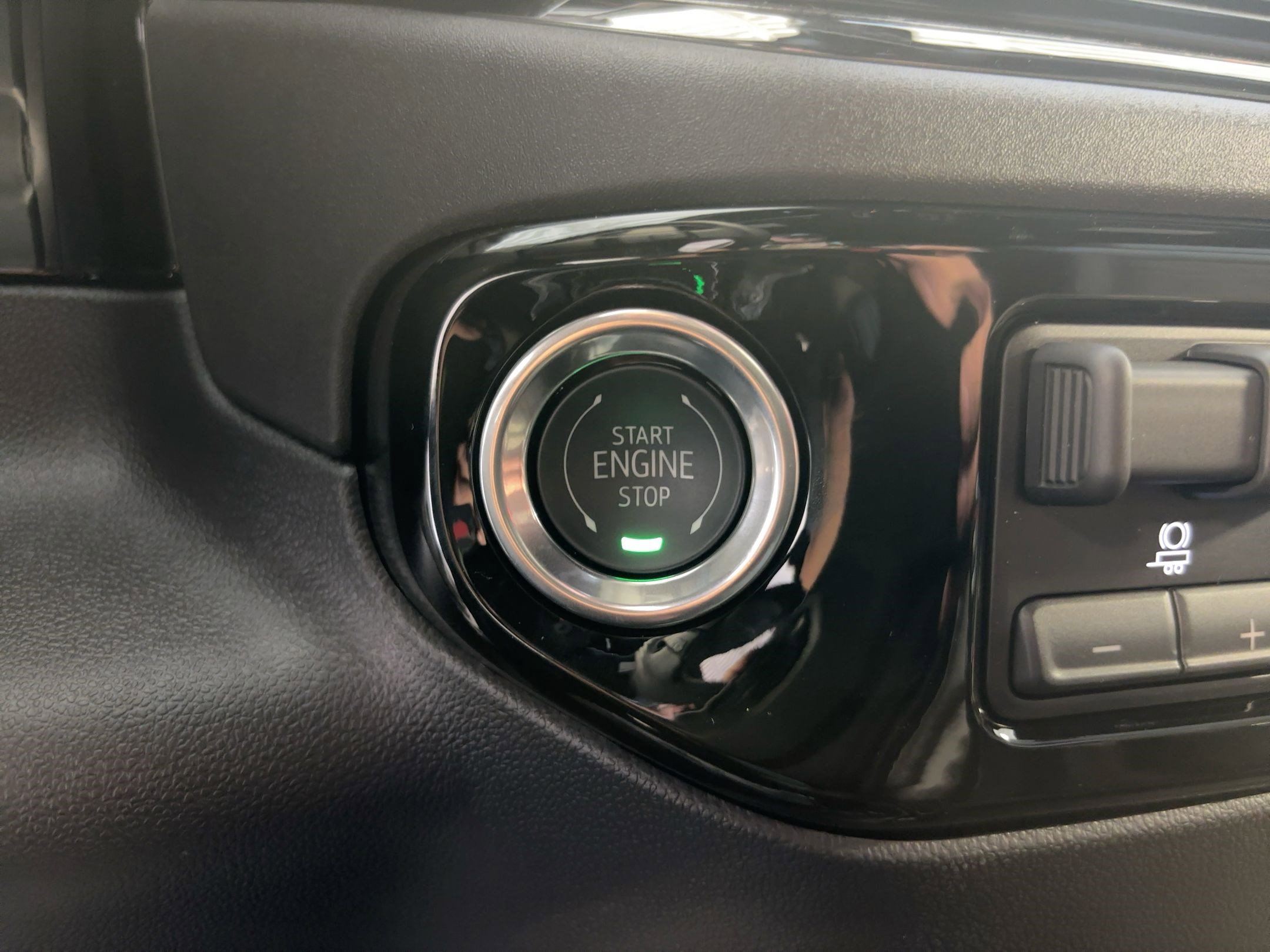 2026 Chevrolet Silverado ZR2 photo 23