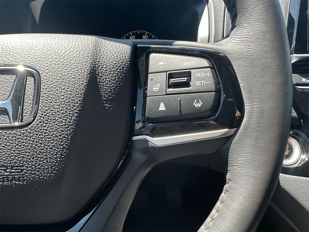 2025 Honda Odyssey Elite photo 17
