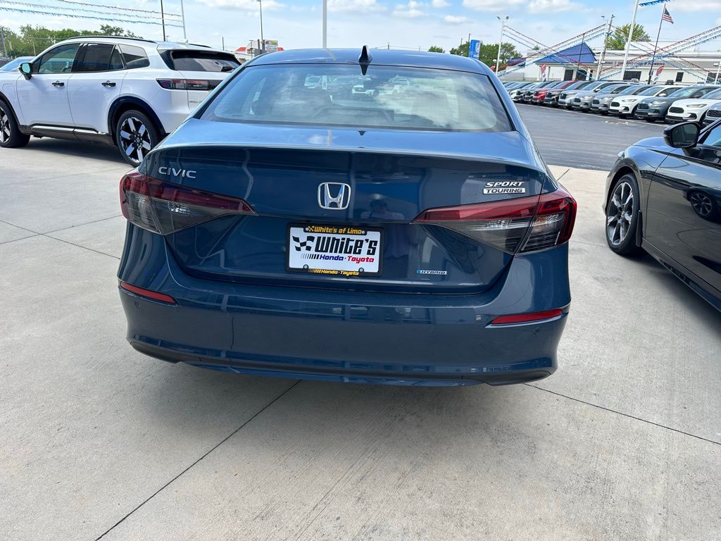 2025 Honda Civic Hybrid Sport Touring photo 4