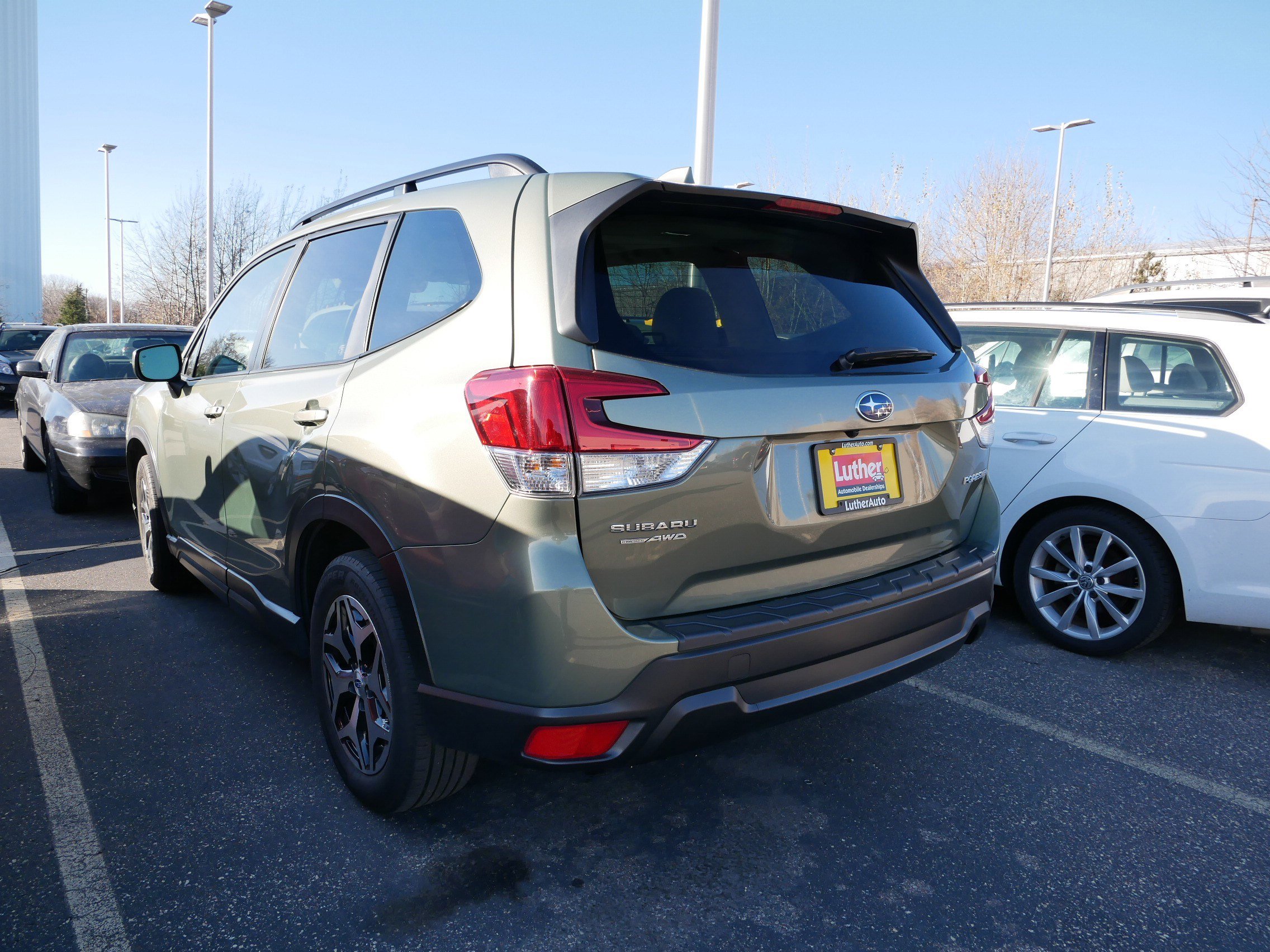 2020 Subaru Forester Premium photo 4