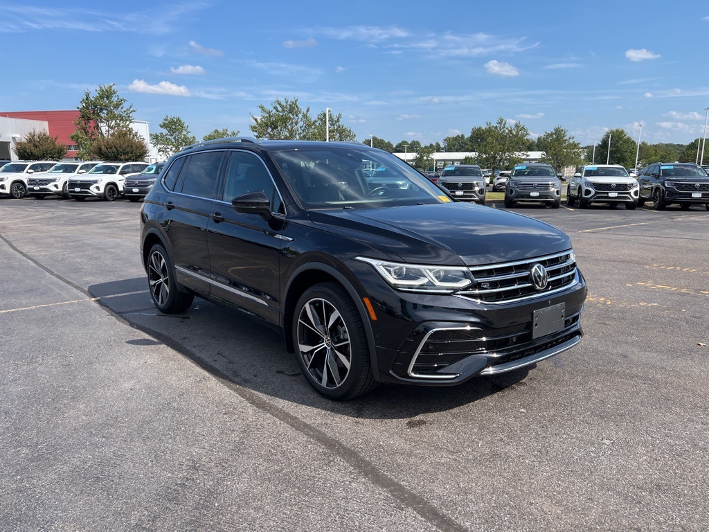 2022 Volkswagen Tiguan SEL Premium R-Line photo 8