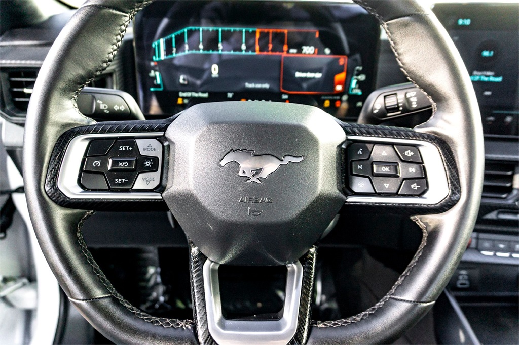 2024 Ford Mustang EcoBoost photo 16