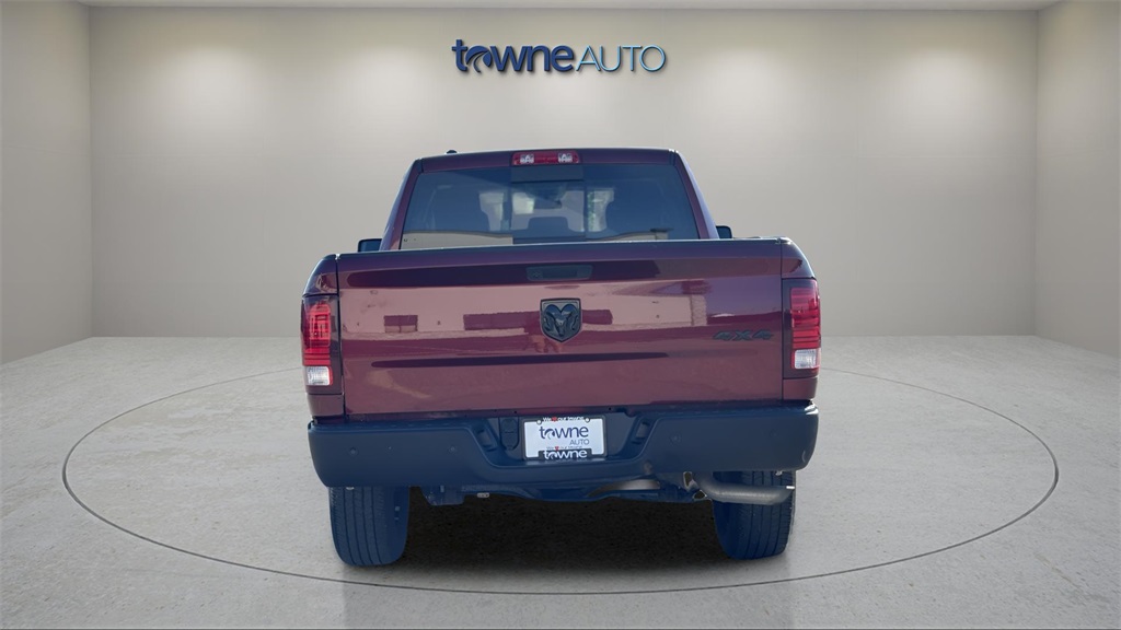 2019 Ram 1500 Classic Warlock photo 4