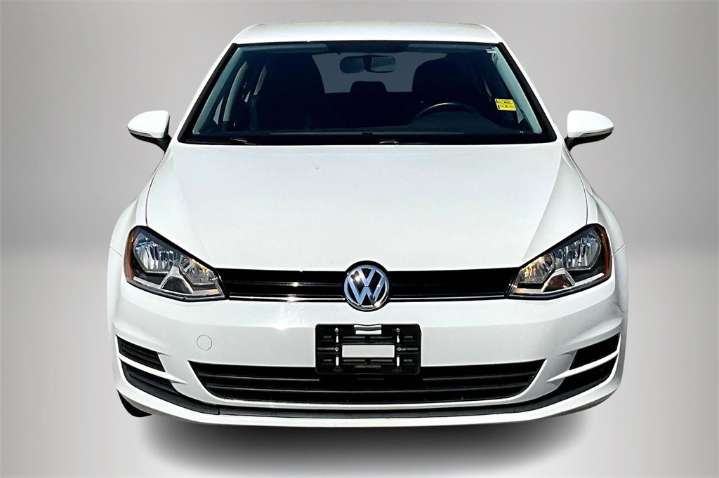 2017 Volkswagen Golf TSI S photo 3