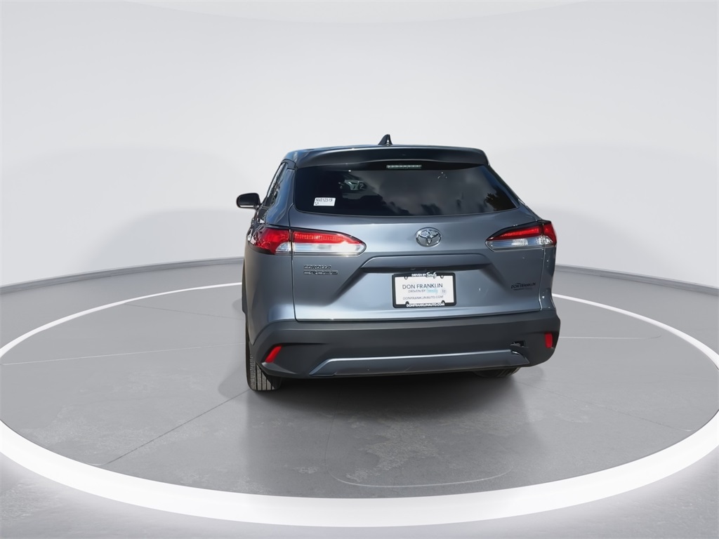 2022 Toyota Corolla Cross L photo 7