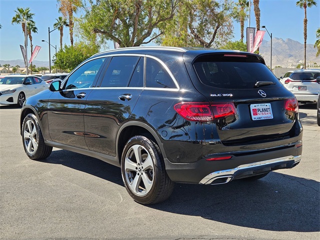 2022 Mercedes Benz GLC 300 photo 5
