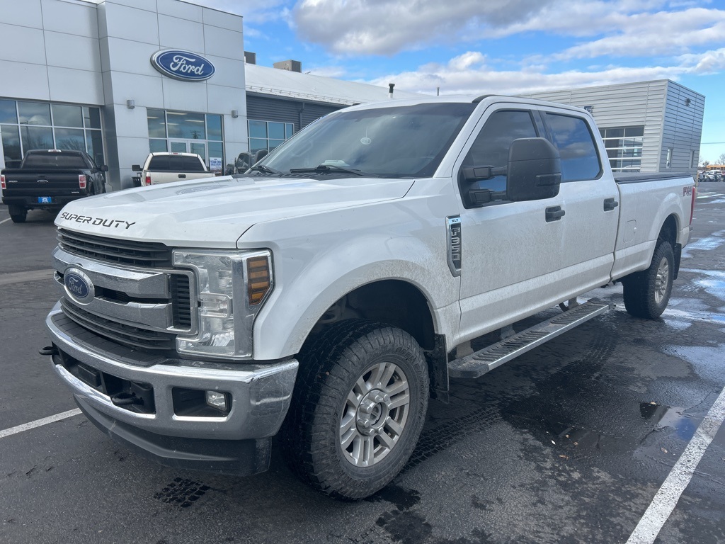 2019 Ford F-350 Super Duty XLT's photo