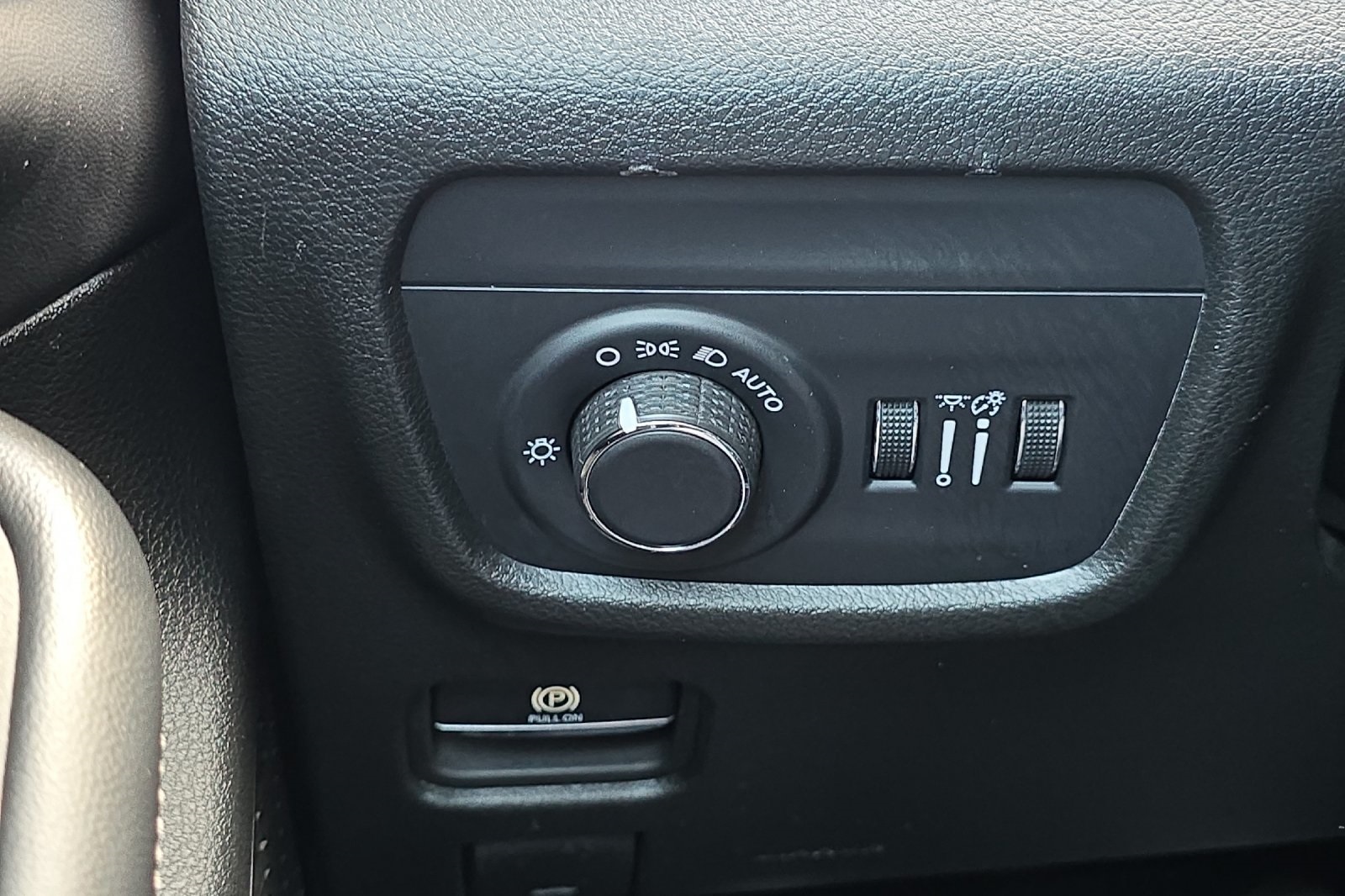 2024 Jeep Grand Cherokee Altitude photo 30