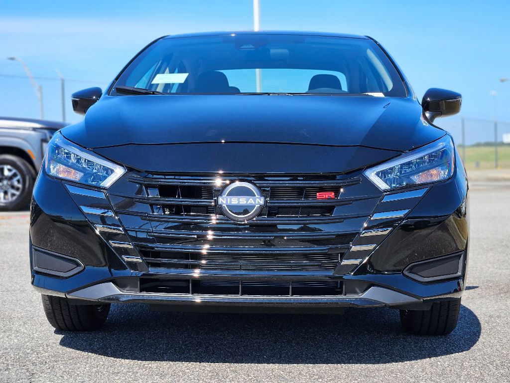 2025 Nissan Versa SR photo 2