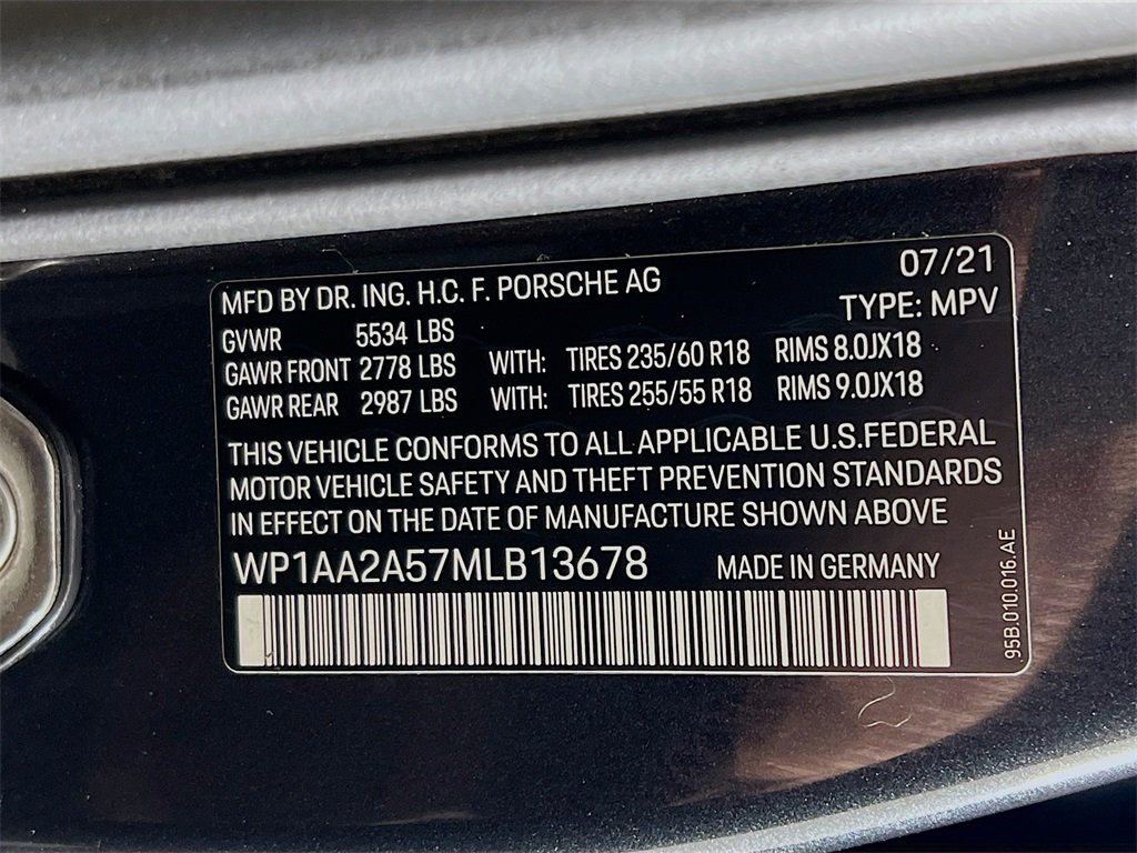 2021 Porsche Macan Base photo 33