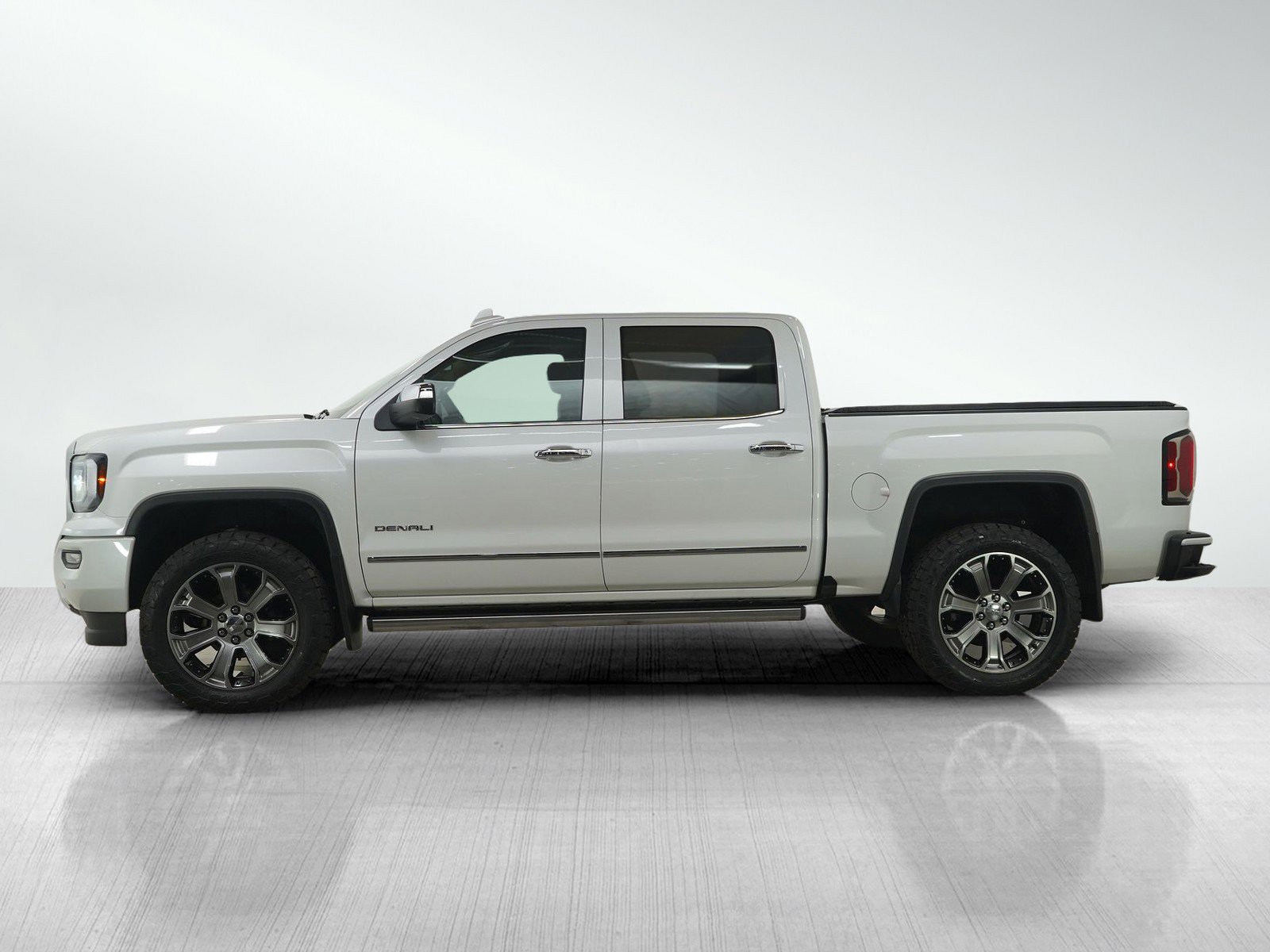 Used 2016 GMC Sierra 1500 Denali Denali with VIN 3GTU2PEJ6GG262956 for sale in Bloomington, Minnesota