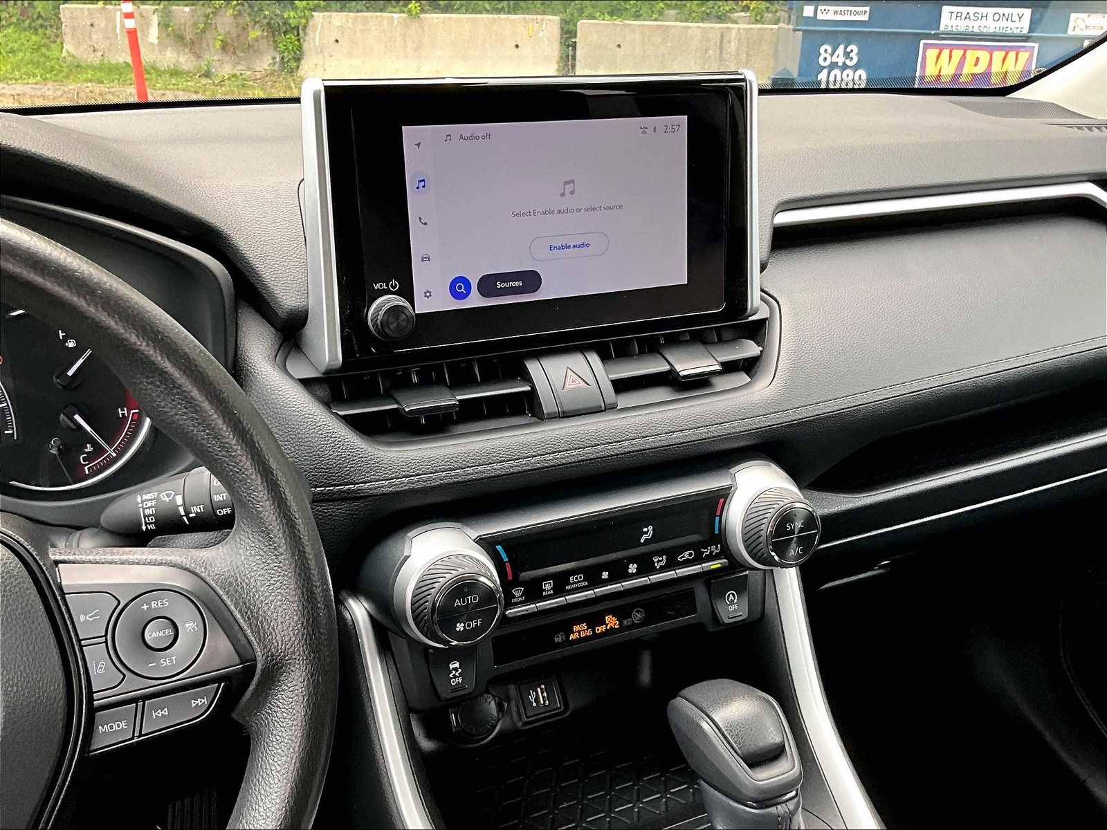 2023 Toyota RAV4 XLE photo 35