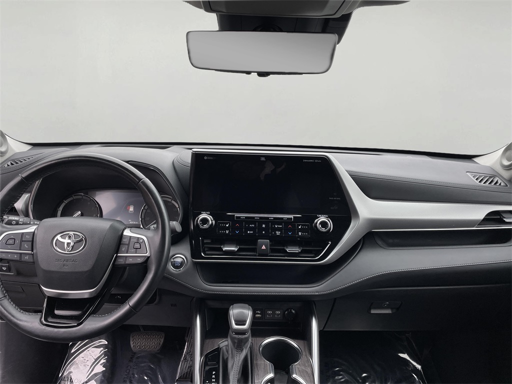 2022 Toyota Highlander Platinum photo 21