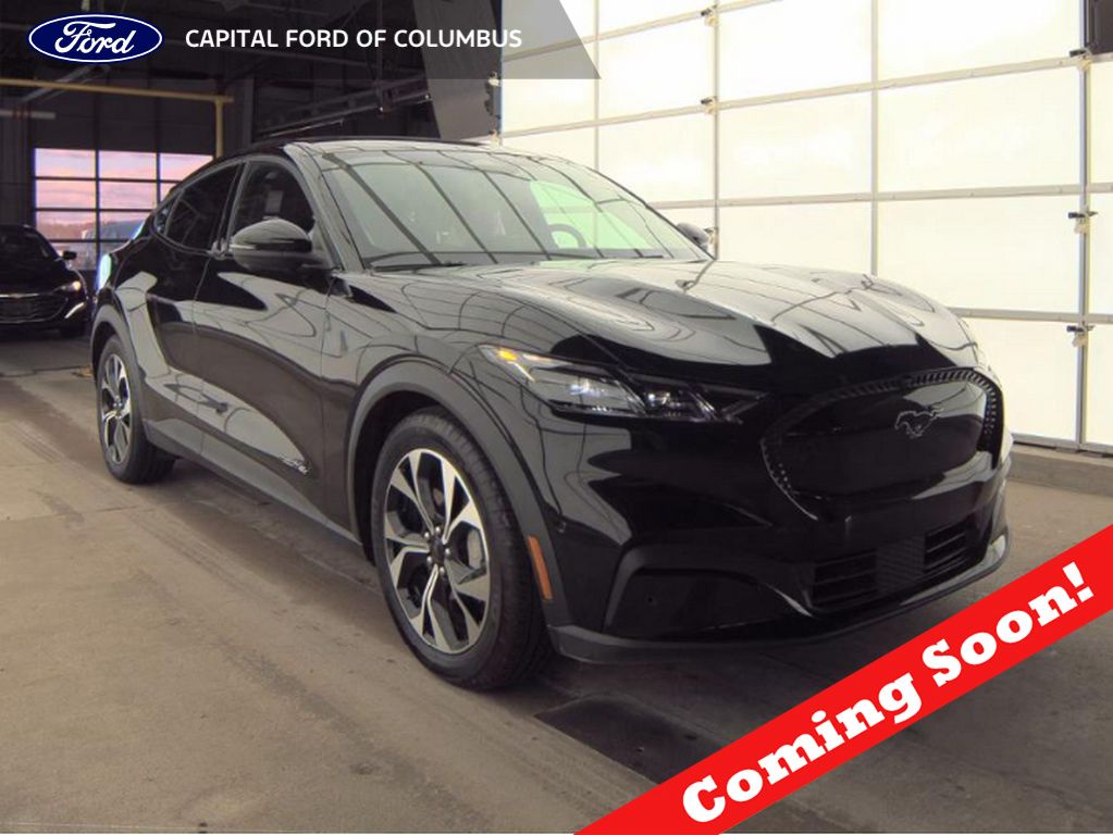 2025 Ford Mustang Mach-E