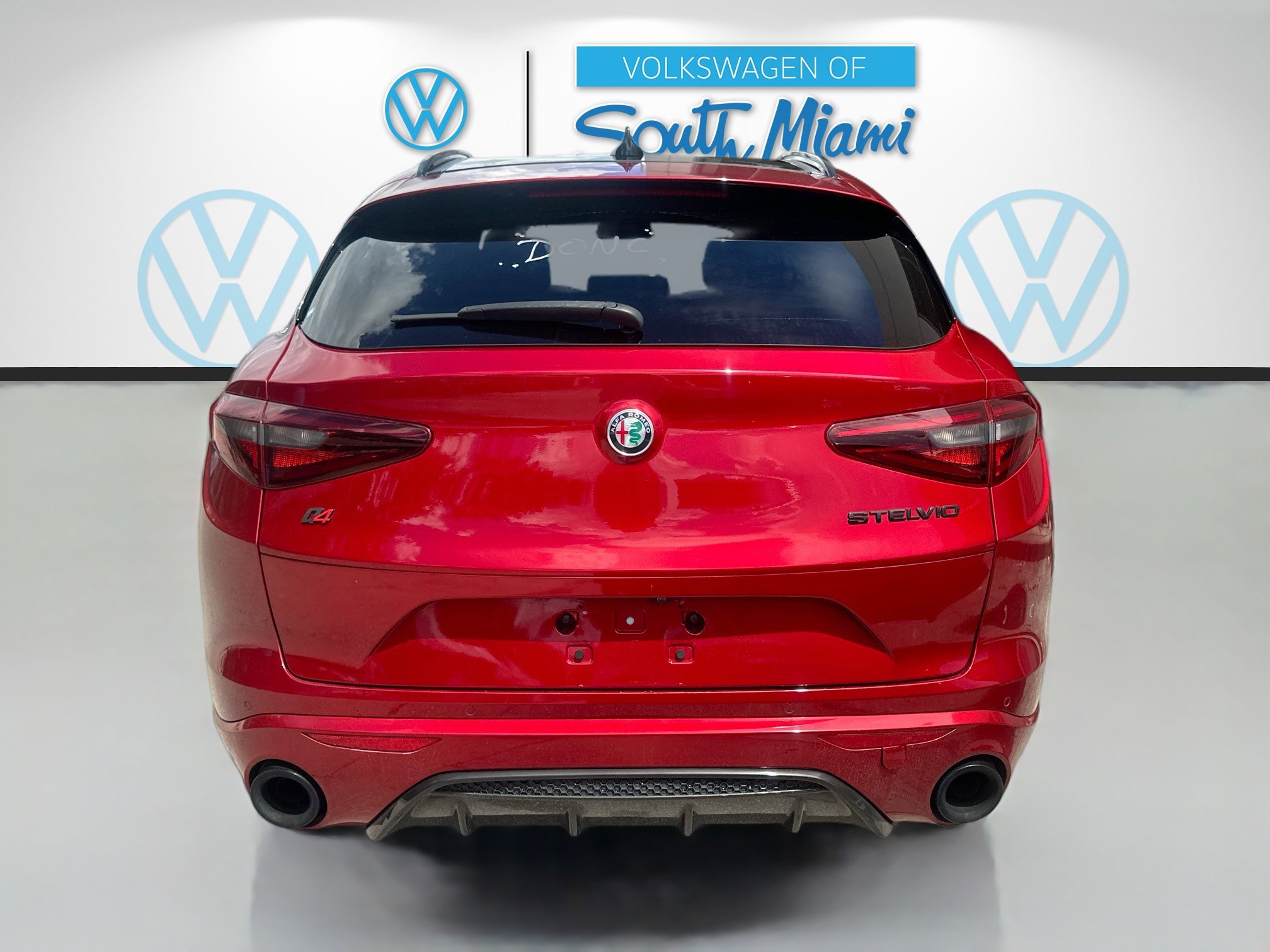 2022 Alfa Romeo Stelvio Ti Sport photo 3