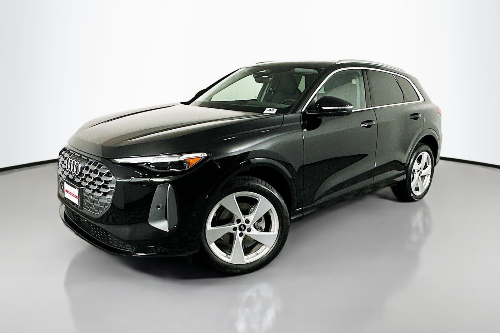 2025 Audi New Q5 Premium Plus's photo