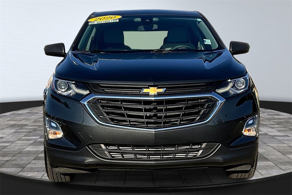 2020 Chevrolet Equinox LS photo 3