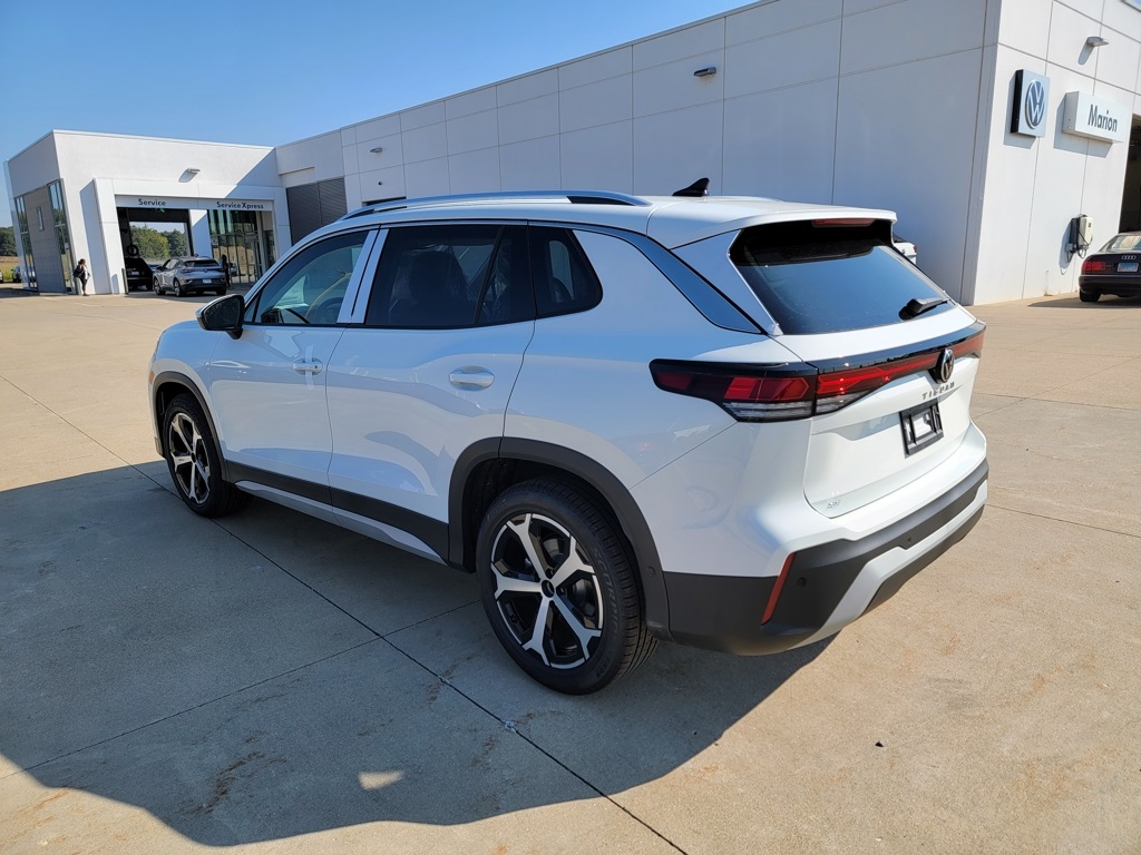 2025 Volkswagen Tiguan SE photo 4