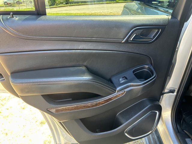 2015 Chevrolet Tahoe LT photo 16
