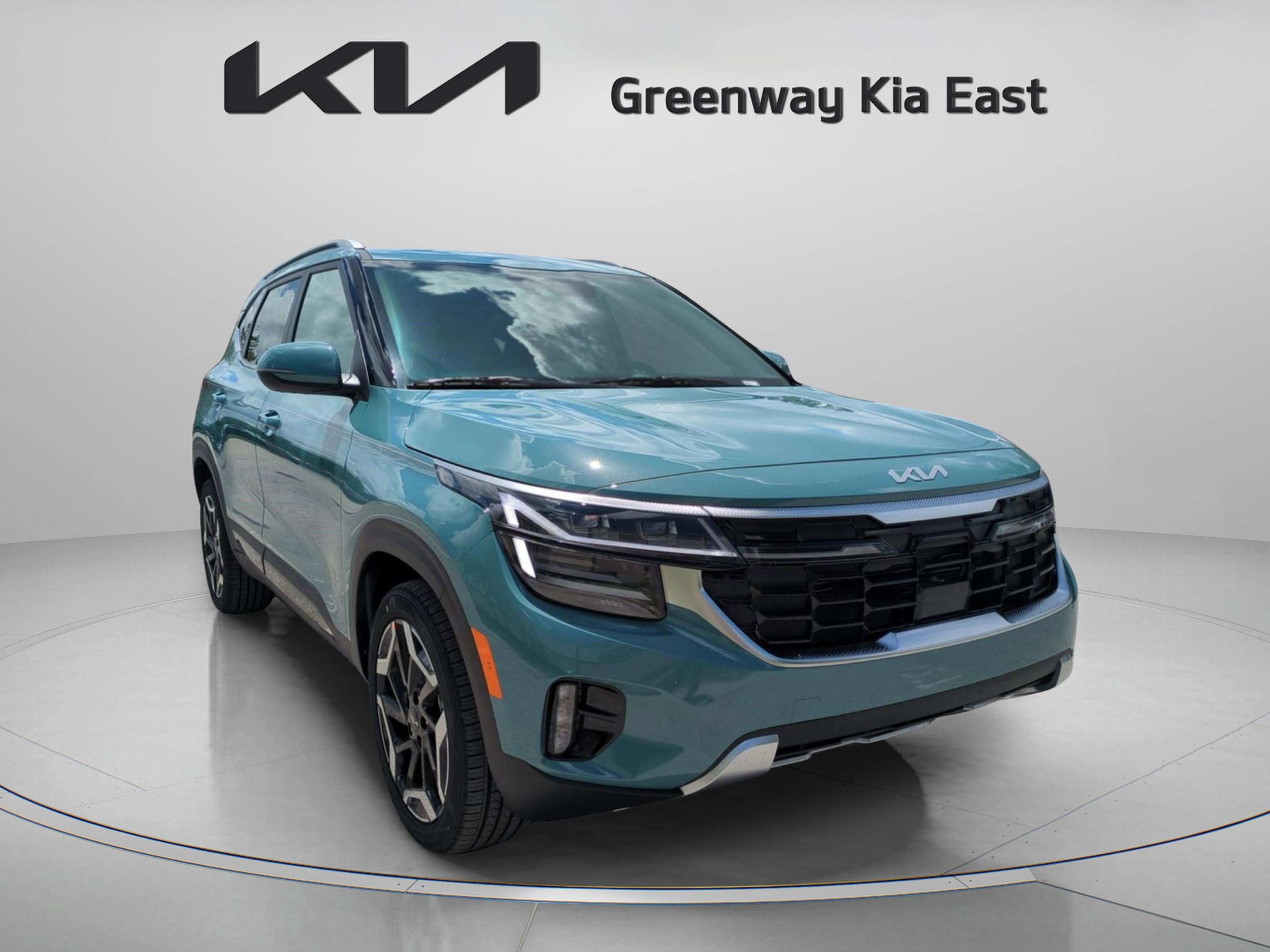 2026 Kia Seltos SX photo 2
