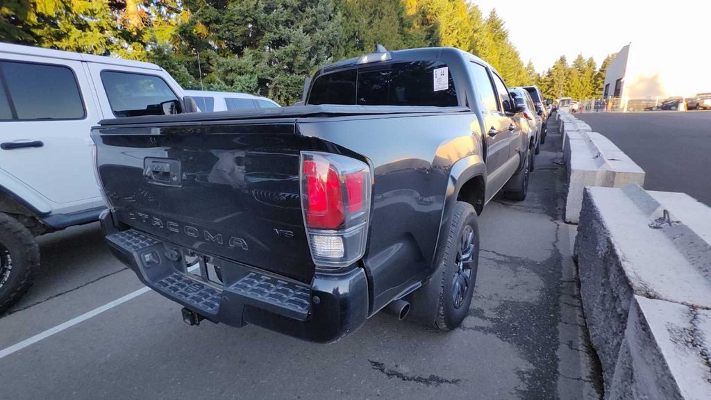 2023 Toyota Tacoma Limited photo 3