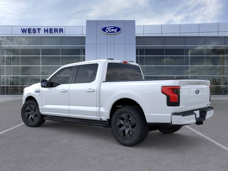 2025 Ford F-150 Lightning photo 4
