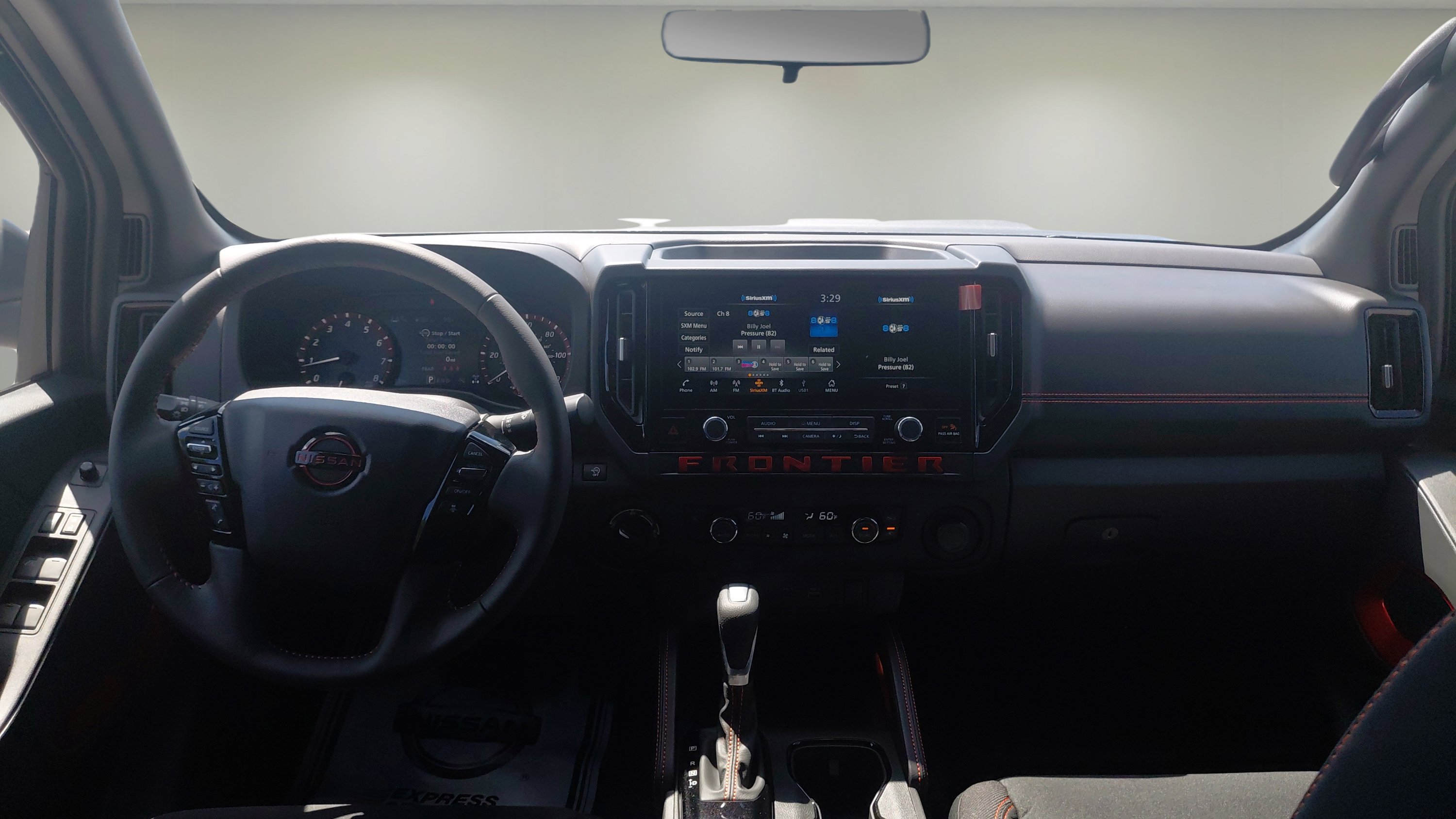 2025 Nissan Frontier PRO-4X photo 6