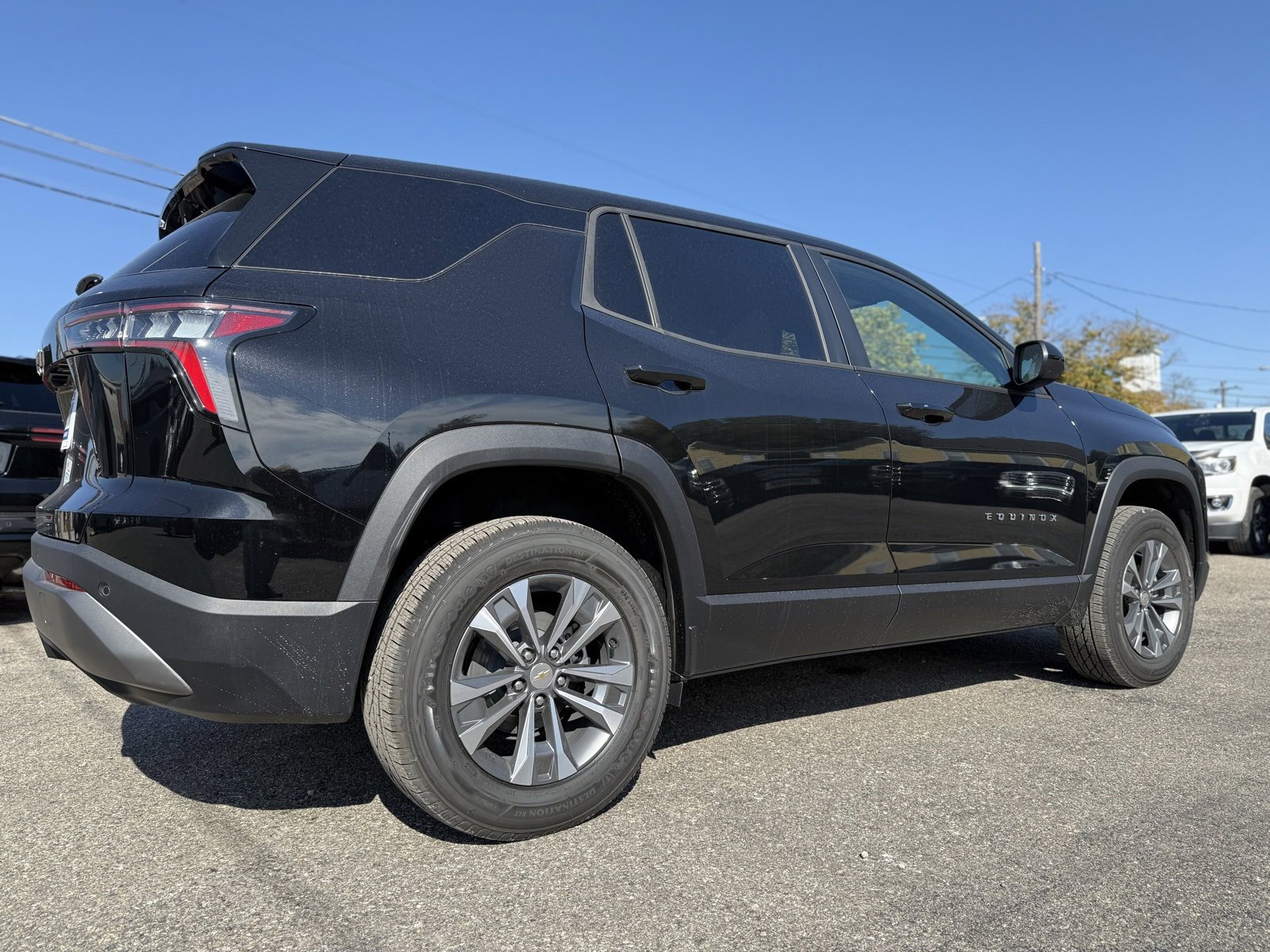 2026 Chevrolet Equinox LT photo 4