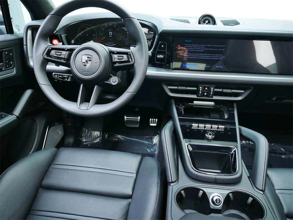 2025 Porsche Cayenne E-Hybrid Turbo photo 16