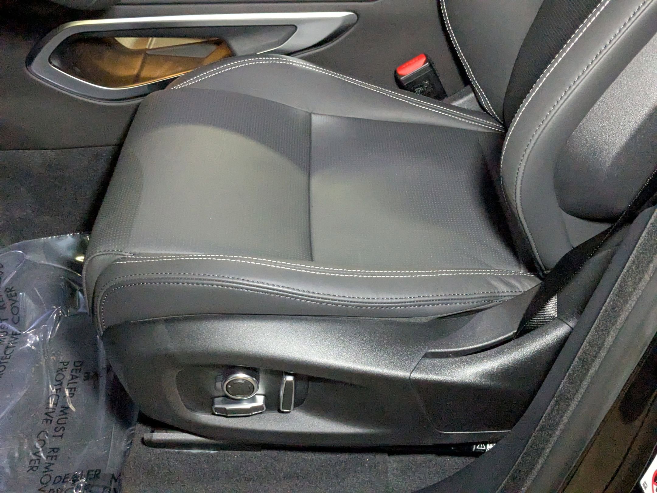 2026 Jaguar F-PACE P250 R-Dynamic S photo 4