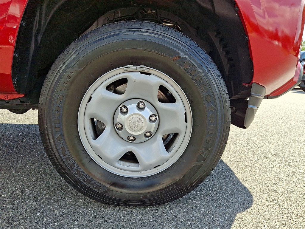 2023 Toyota Tacoma SR photo 8