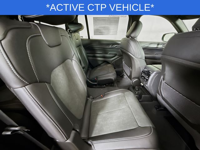 2025 Jeep Grand Cherokee Laredo Altitude photo 24