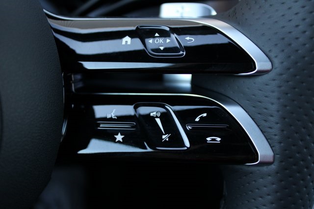 2025 Mercedes Benz GLC 300 4MATIC photo 10